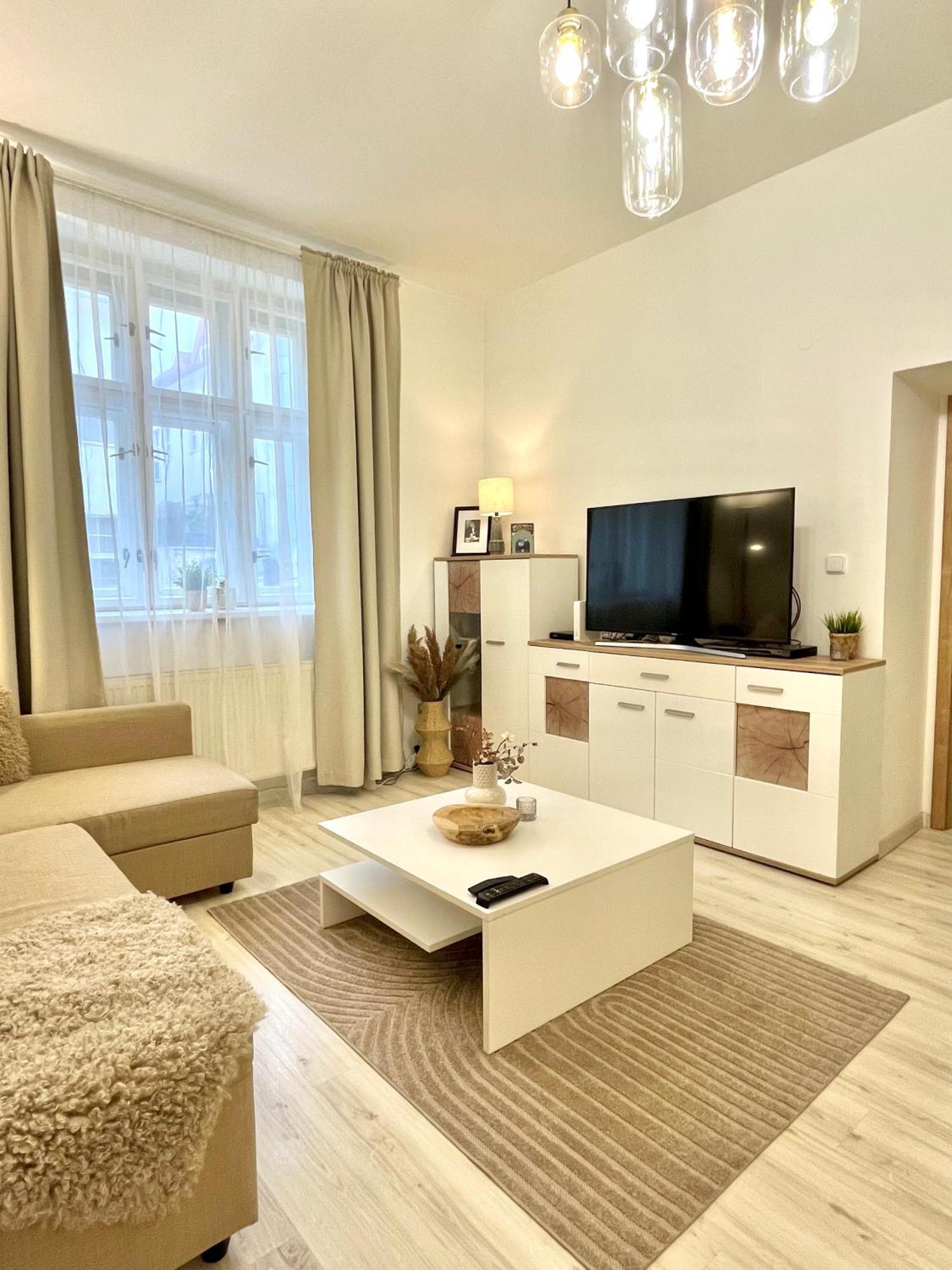 James Bond Apartment Top Location Air Conditioned 브라티슬라바 외부 사진