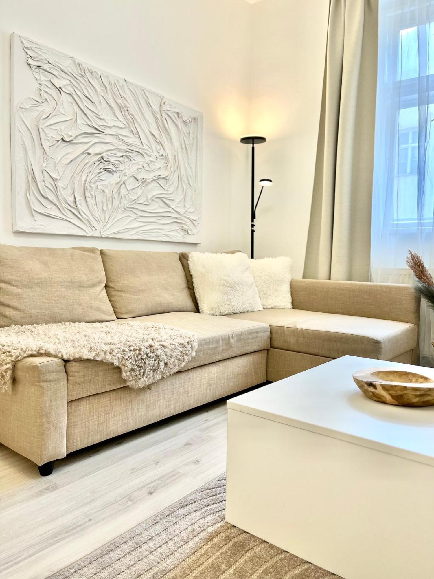 James Bond Apartment Top Location Air Conditioned 브라티슬라바 외부 사진